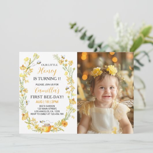 Honey Bee Floral 1e Verjaardag uitnodiging (Staand voorkant)