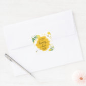 Honey Bee met Florals Verjaardagsgunst Sticker (Envelop)