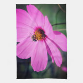 Honey Bee On Pink Cosmos Flower Close Up  Theedoek (Verticaal)