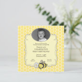 Honey Bee Photo Birthday Invitation Kaart (Staand voorkant)