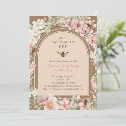 Honey Bee Wildflower Tweede Verjaardag Kaart (Staand voorkant)