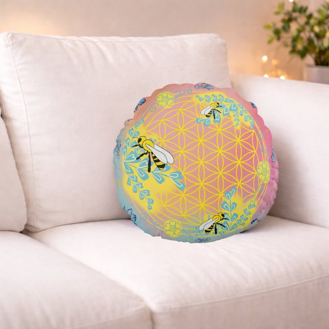 Honey Bloom – Kleur van Hart Rond Kussen (Creator heeft geüpload)