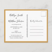 Honey Gold Modern Typography Simple Photo Wedding Aankondigingskaart (Achterkant)