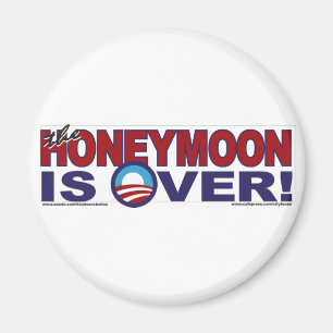 HONEY-MOON-IS-OVER MAGNEET