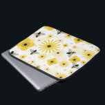 Honeybees Flowers & Polka Dots Electronics Bag Laptop Sleeve<br><div class="desc">Een elektronicazak met een patroon van honingbijen,  bloemen en polka-stippen.</div>