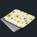 Honeybees Flowers & Polka Dots Electronics Bag Laptop Sleeve<br><div class="desc">Een elektronicazak met een patroon van honingbijen,  bloemen en polka-stippen.</div>
