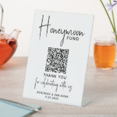 Honeymoon Fund Cash Gift Calligraphy Wedding Reclamebord Met Voetstuk (Insitu)
