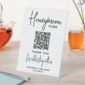 Honeymoon Fund Modern Calligraphy QR Code Wedding Reclamebord Met Voetstuk (Insitu)