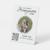 Honeymoon Fund Pet Dog Wedding Photo Venmo QR Code Reclamebord Met Voetstuk (Voorkant)