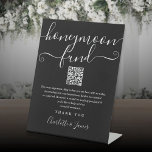 Honeymoon Fund QR-code zwart-wit Reclamebord Met Voetstuk<br><div class="desc">Een elegant zwart-wit huwelijksreis fondsbord,  gepersonaliseerd met uw speciale bericht,  namen en wenscode QR. Ontworpen door Thisnotme©</div>