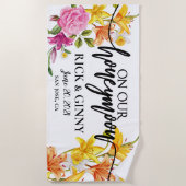 Honeymoon Gifts Personalized Asiatic Lilies Custom Strandlaken (Voorkant)