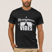 Honeymoon Vibes getrouwd met Couple Holiday zonneb T-shirt (Voorkant)