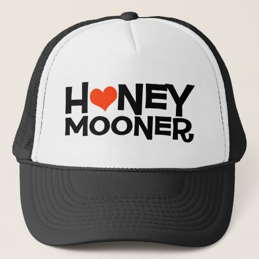 Honeymooner met Heart Trucker Hat Trucker Pet (Voorkant)