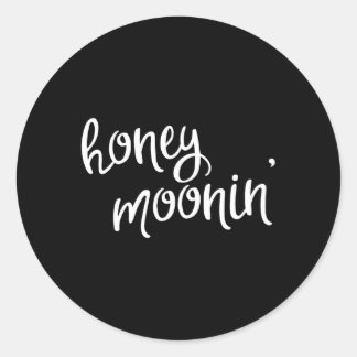 Honeymooning Wedding Honeymoon Tour Honeymoonin Fo Ronde Sticker