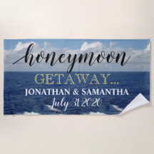 Honeymoonuitstap Oceaan Golven Strand Handdoek