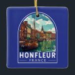 Honfleur France Travel Art Vintage Keramisch Ornament<br><div class="desc">Honfleur retro vector reisontwerp. Honfleur is een stad in het departement Calvados in de Franse regio Normandië. Het is aan de monding waar de Seine samenvloeit met het Kanaal.</div>