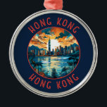 Hong Kong China Retro Noodlijdende Cirkel Metalen Ornament<br><div class="desc">Hong Kong retro vector reisontwerp. Een mix van oost en west: Hong Kong heeft een boeiende mix van Chinese en Westerne invloeden.</div>