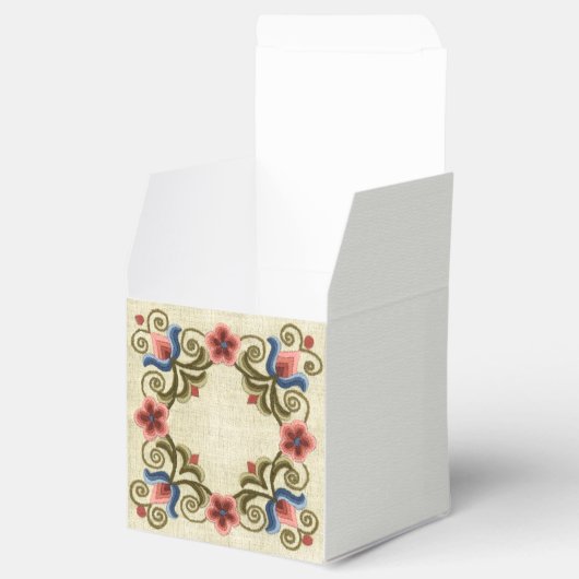 Hongaars Borduurwerk Favor Doos Bedankdoosjes (Geopend)