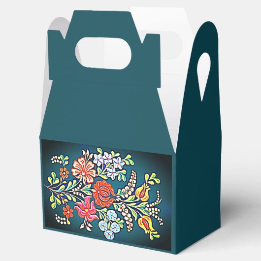 Hongaars Floral Pattern Bedankdoosjes (Geopend)