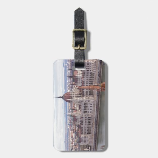 Hongaarse parlement Boedapest overdag Bagagelabel (Voorkant verticaal)