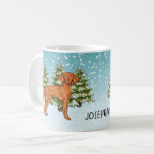 Hongaarse Vizsla-hond Besneeuwd Winterbos En Naam