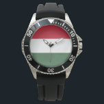 Hongaarse vlag horloge<br><div class="desc">Dit ontwerp is voorzien van de nationale vlag van Hongarije (in het Hongaars bekend als Magyarország), een land in Midden-Europa. Hongarije grenst Slowakije aan het noorden, Oekraïne aan het noordoosten, Roemenië aan het oosten en zuidoosten, Servië aan het zuiden, Kroatië en Slovenië aan het zuidwesten en Oostenrijk aan het westen....</div>