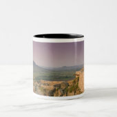 HONGARIJE, Balatonmeer, SZIGLIGET: Tweekleurige Koffiemok (Center)