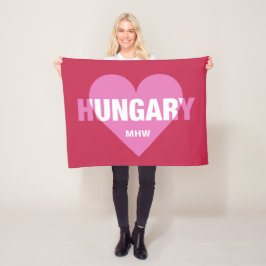 Hongarije Love custom monogram fleece deken