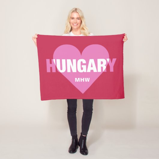 Hongarije Love custom monogram fleece deken (In situ)