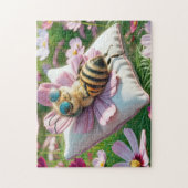 Honigbij Rustend Op Een Kussen Legpuzzel (Verticaal)
