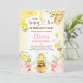 Honing-bij meisje ELKE LEEFTIJD verjaardag uitnodi Kaart (Staand voorkant)