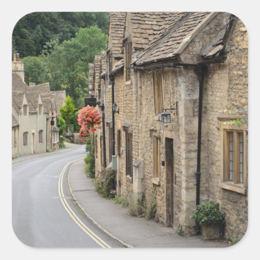 Honing gekleurde huisjes in Castle Combe sticker (Voorkant)