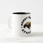 Honingbadger heeft een hoogte tweekleurige koffiemok (Voorkant links)