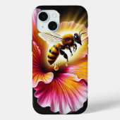 Honingbij bestuift een bloeiende heldere hibiscus Case-Mate iPhone case (Achterkant)
