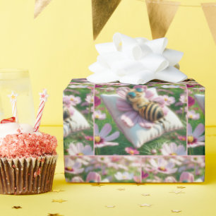 Honingbij dutten op een kussen cadeaupapier