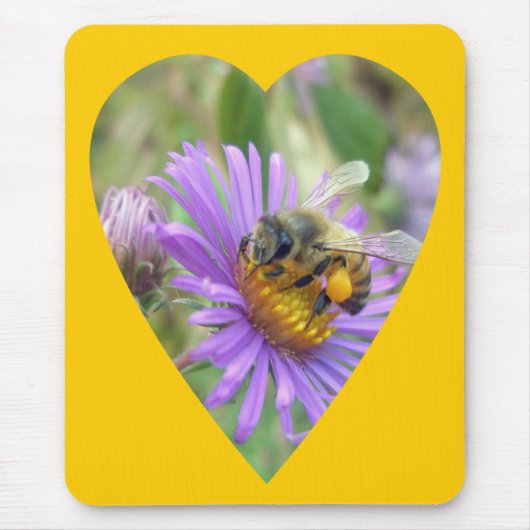 Honingbij op Herfst Asters Heart Muismat (Voorkant)