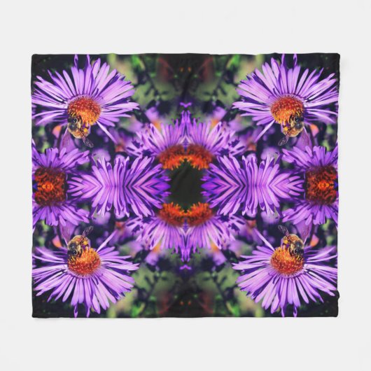 Honingbij op Paarse asterbloem Abstract Fleece Deken (Voorkant (Horizontaal))