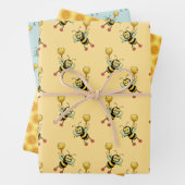 Honingbijen met hart- en honingraatpatroon inpakpapier vel (In situ)