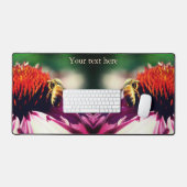 Honingbijen op Echinacea, speciaal gepersonaliseer Bureaumat (Keyboard & Muis)