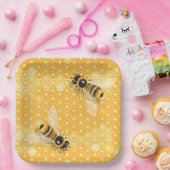 Honingbijen op een helder honingraatpatroon papieren bordje (Feest)