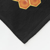 Honingbijen op honingraat, druipende honing, bij fleece deken (Hoek)