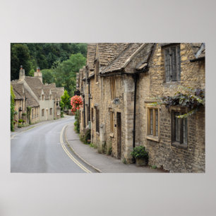 Honingkleurige cottages in Castle Combe, VK poster