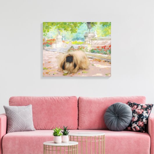 Honingpekingese in de Floral Canvas Afdruk (Insitu (Woonkamer))
