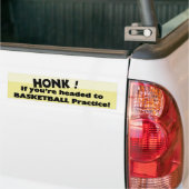 Honk als je op weg bent naar basketbaltraining bumpersticker (Op Truck)