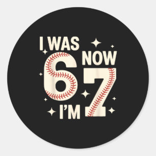 Honkbal 7e verjaardag grappig 6 7 jaar oud was 6 7 ronde sticker