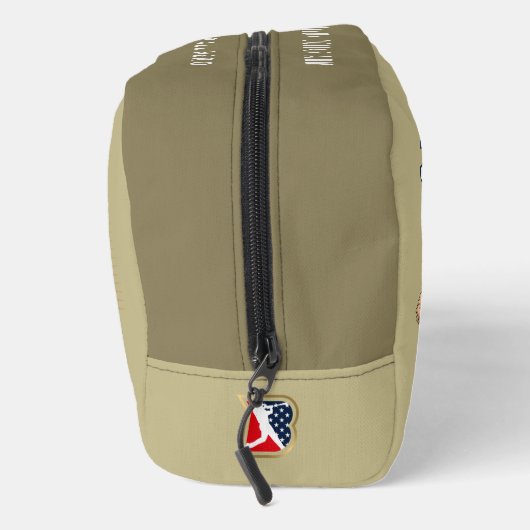 Honkbal held met Million Dollar Arm | Toilettasje (Rechts)