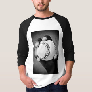 honkbal in hand t-shirt