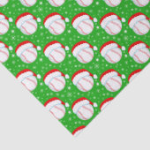 Honkbal met kerstmuts en sneeuwvlokken groen tissuepapier (Detail)