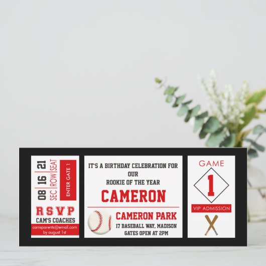 Honkbal Ticket Verjaardagsfeestuitnodiging Rood Kaart (Staand voorkant)