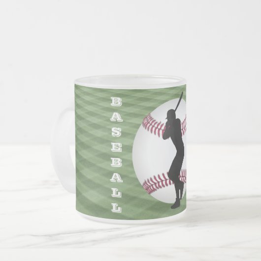 Honkbalspeler op honkbalveld met zijn naam matglas koffiemok (Voorkant links)